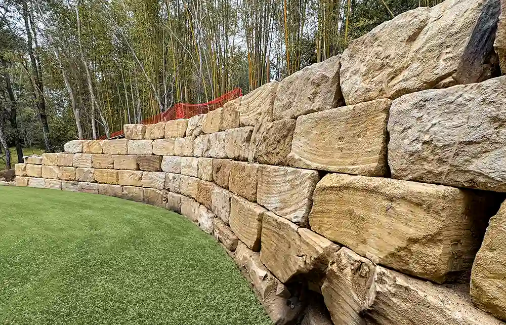 gravity retaining wall sandstone